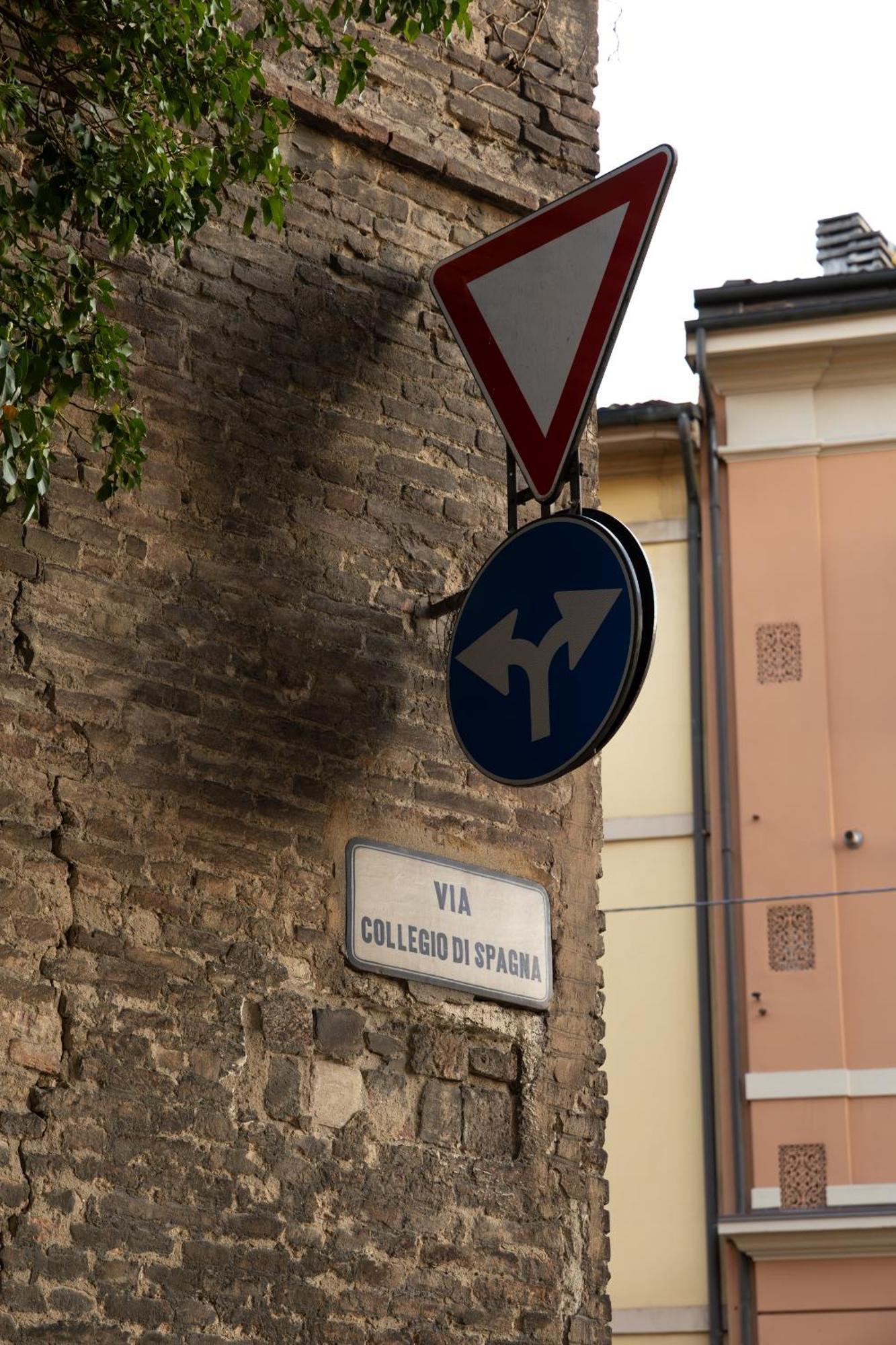 Collegio Di Spagna 13 Болонья Екстер'єр фото